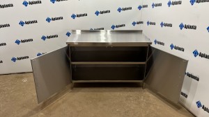 Стол тумба двери распашные